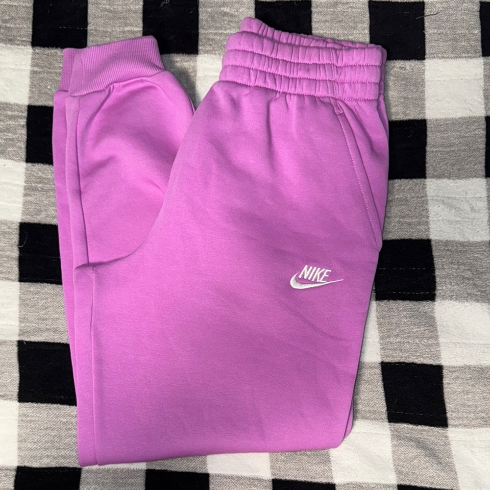 Nike Fuchsia Pink Joggers Relaxed Fit Sweatpants